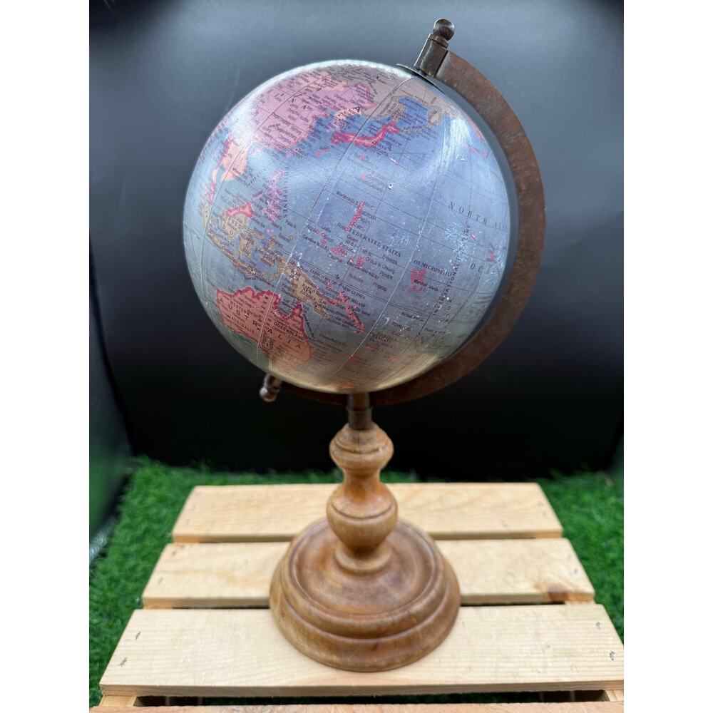 Studio Decor Viewpoint Heritage Home Desk Tabletop Globe w/Wooden Base